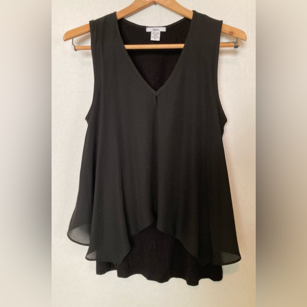 Bar III 🟣 GUC Size Medium Black Sleeveless Tank with Flowy Overlay
